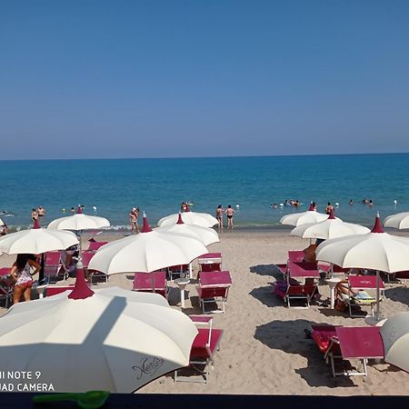Holiday Homes Кампофеличе-ди-Роччелла Экстерьер фото