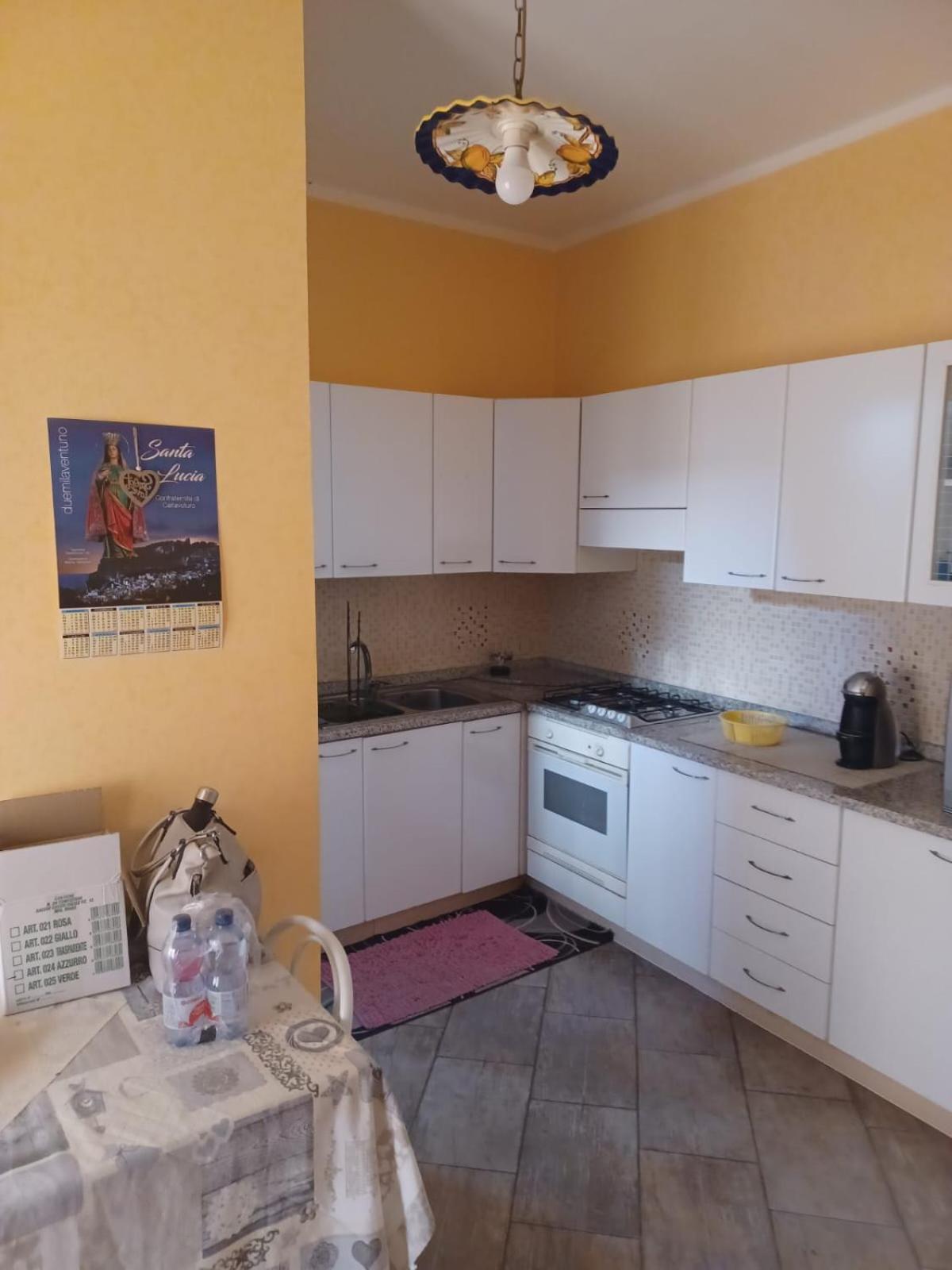Holiday Homes Кампофеличе-ди-Роччелла Экстерьер фото